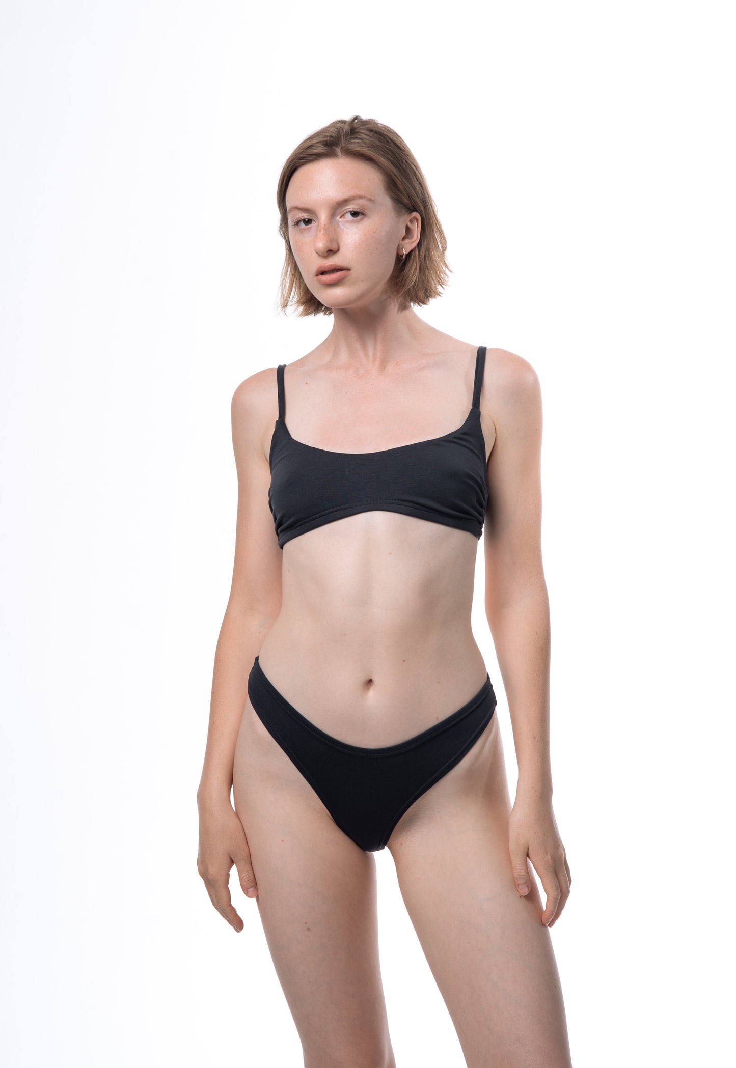 Anthracite Thong 3-Pack — The Essentials