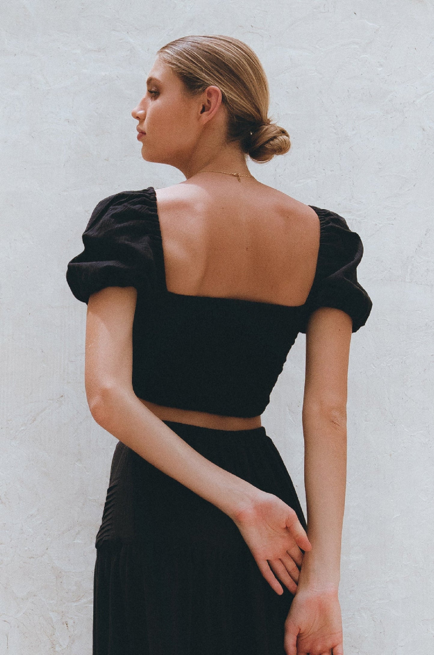 Linen Crop Top — Skin's Out