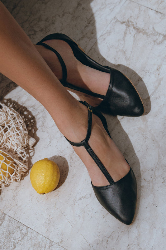 Pointed Leather Flats — City Sprint